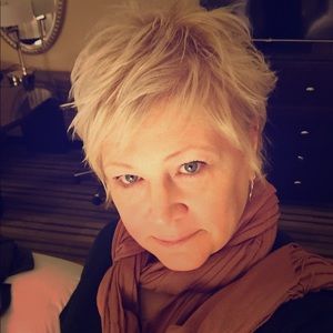 Meet your Posher, Keeley